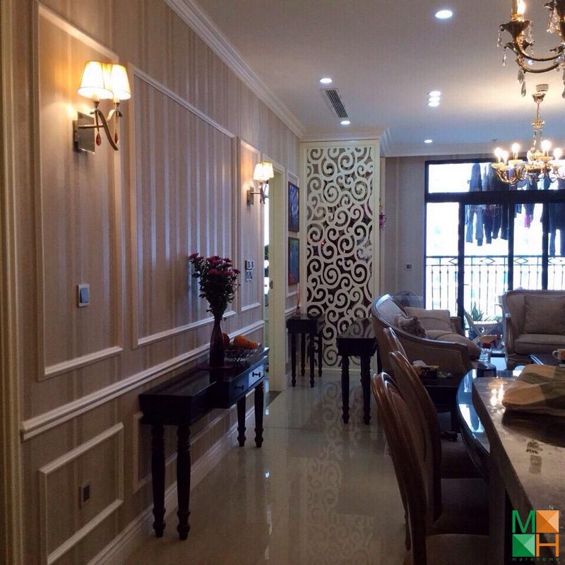 thi-cong-giay-dan-tuong-tai-royal-city (3)